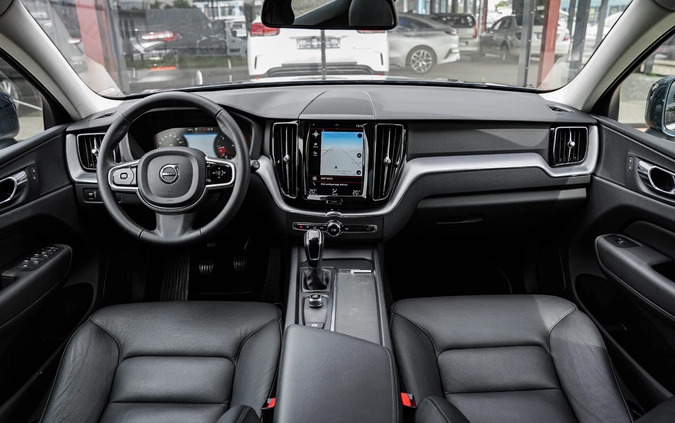Volvo XC 60 cena 117900 przebieg: 80000, rok produkcji 2018 z Kościan małe 781
